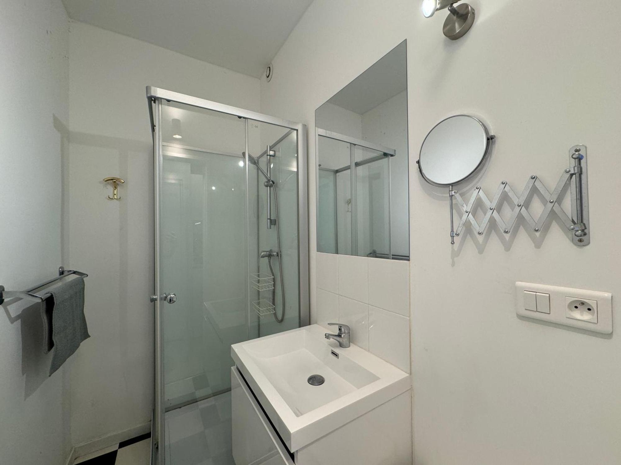 De Gaulle - Parade 24h - Parking - 6 Pers Appartement